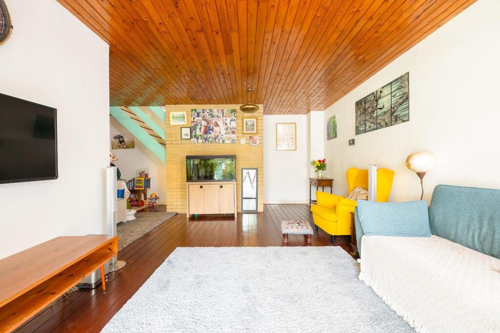 Main image of property: Trendlewood Park, Fishponds