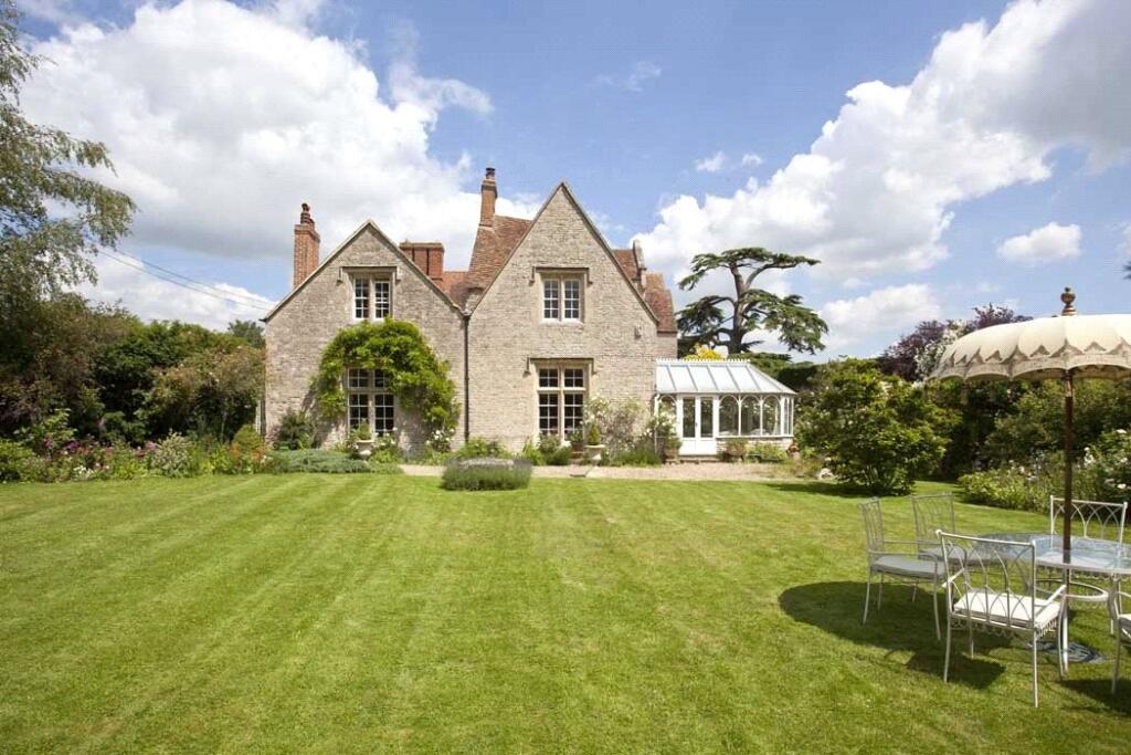 Main image of property: Church Walk, Ambrosden, Bicester, Oxfordshire, OX25