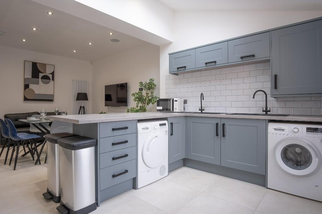 Main image of property: 7 Avondale Street, Lincoln, Lincolnshire, LN2